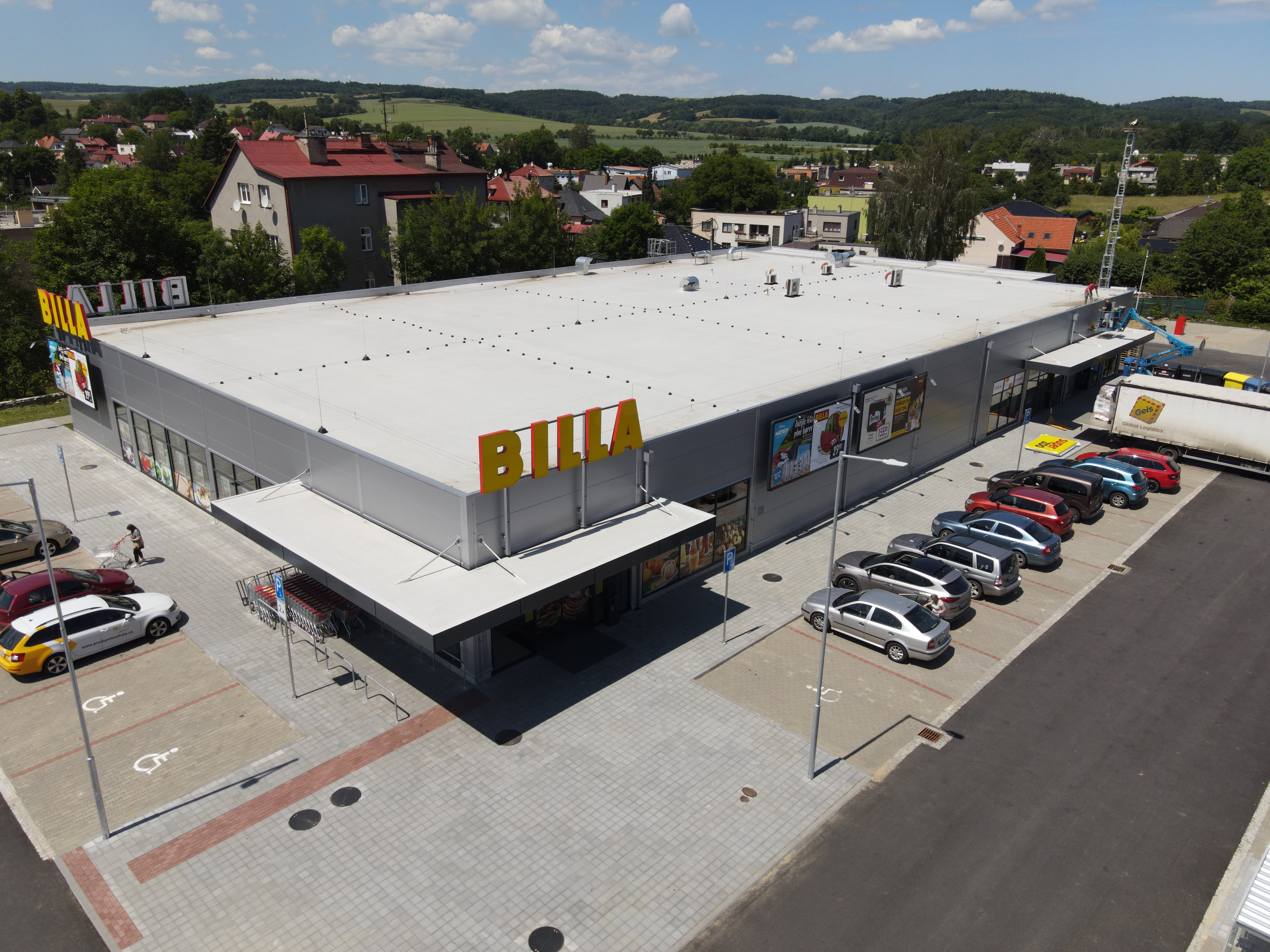 Montovaná hala pro Billa